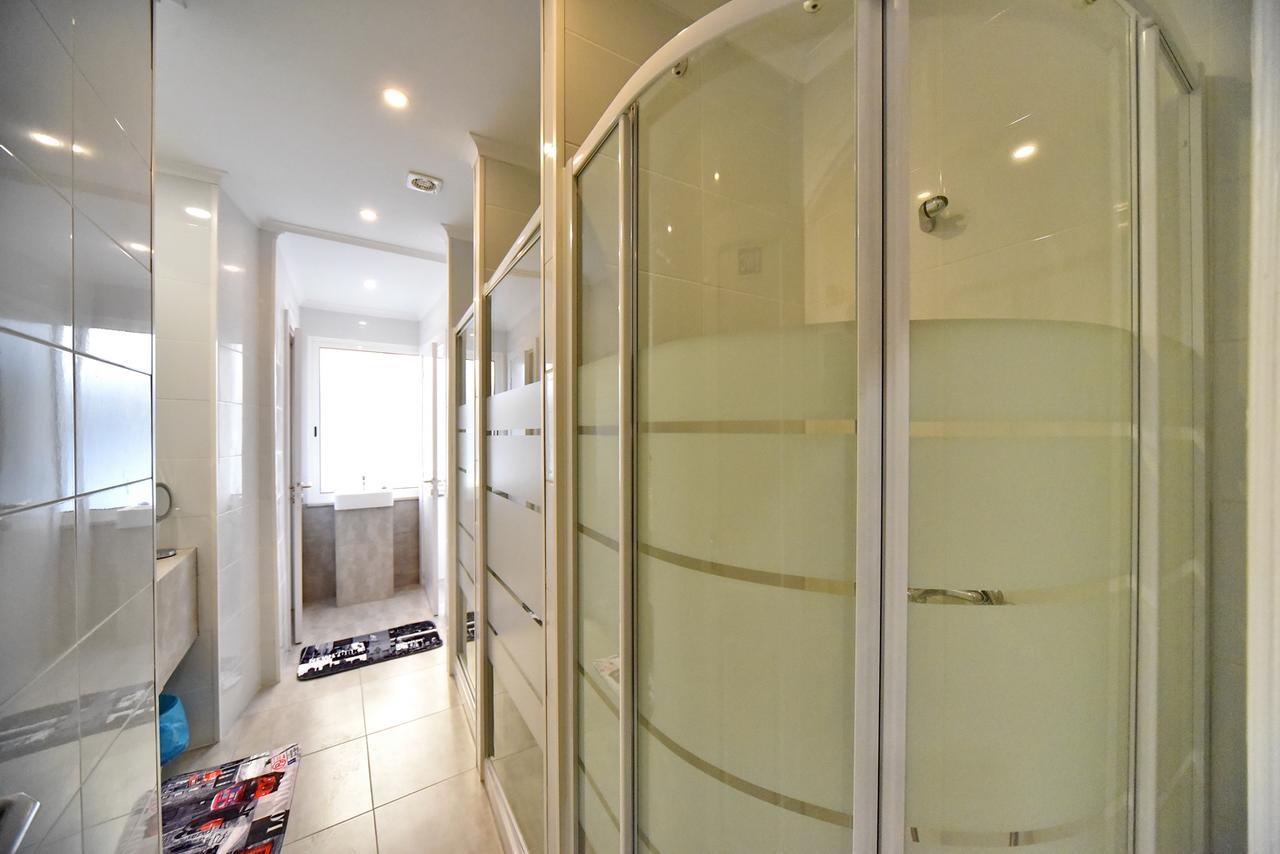 Train Lisbon Hostel ภายนอก รูปภาพ