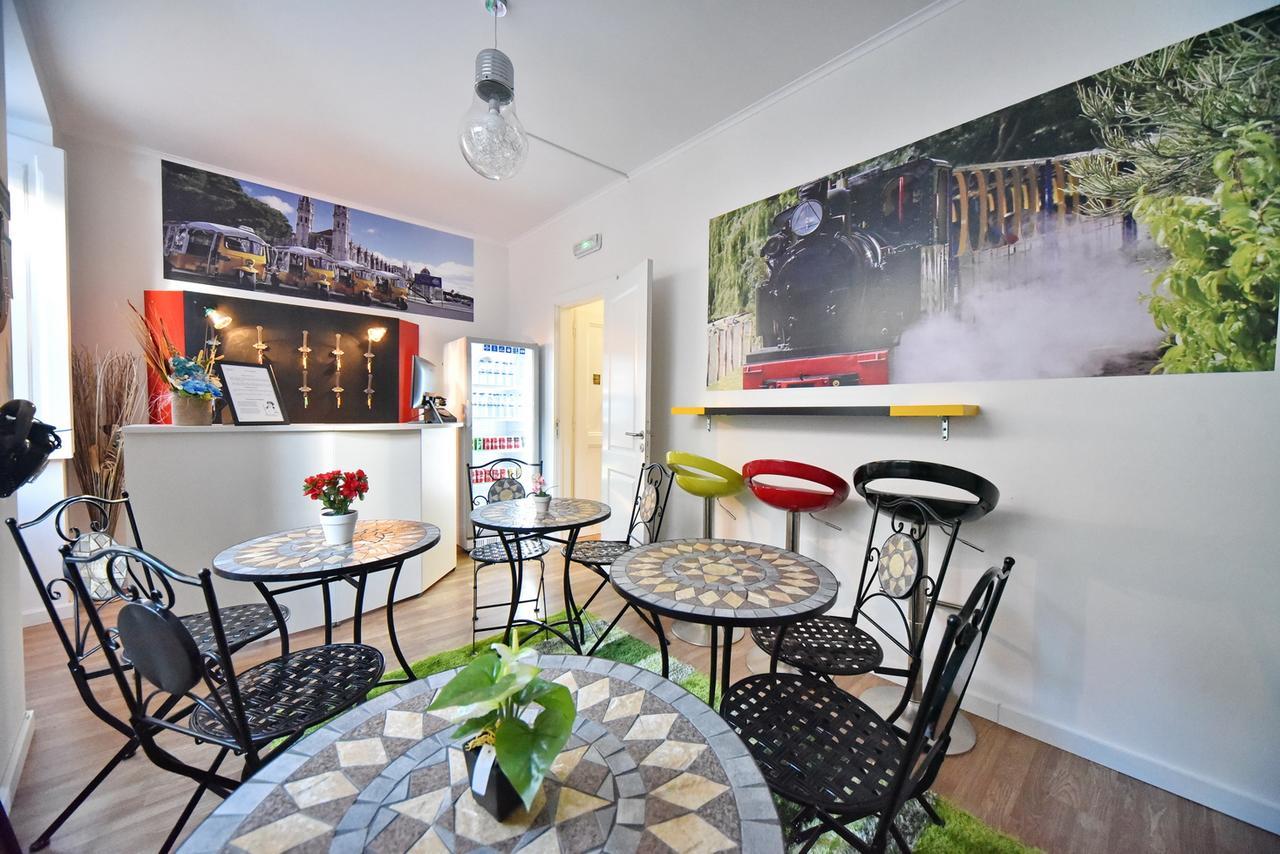 Train Lisbon Hostel ภายนอก รูปภาพ