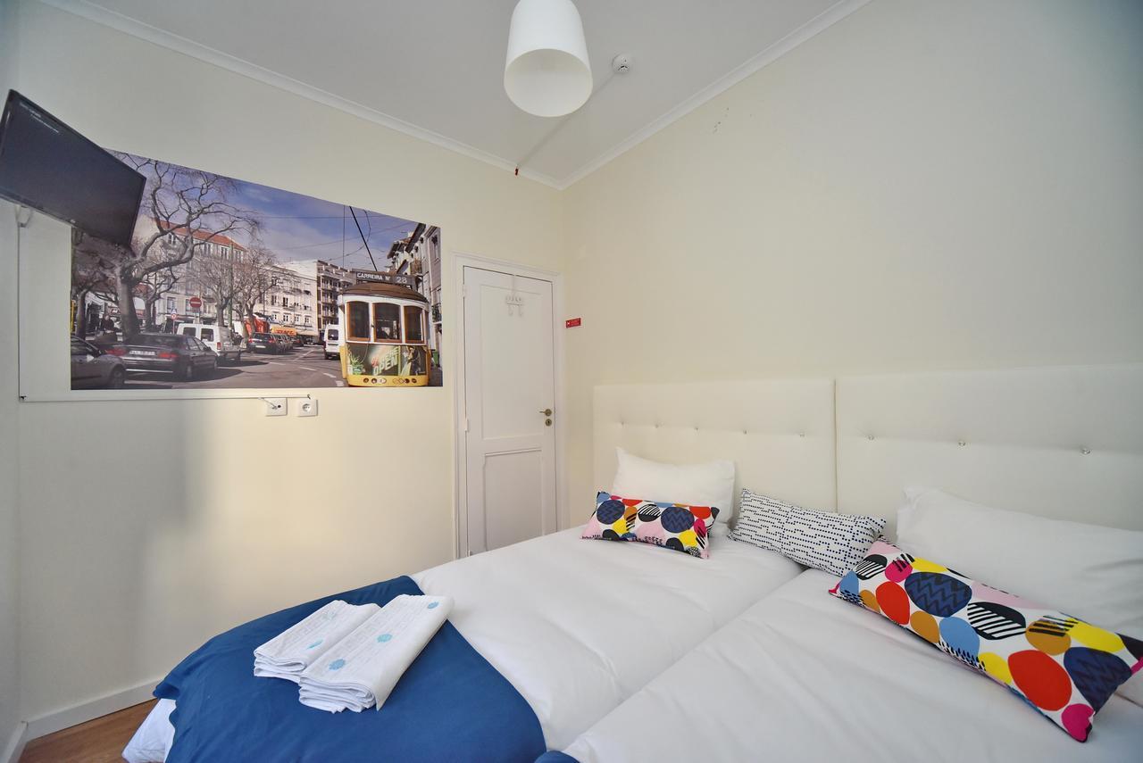 Train Lisbon Hostel ภายนอก รูปภาพ
