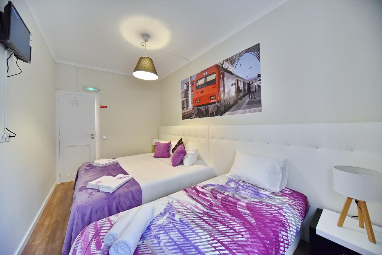 Train Lisbon Hostel ภายนอก รูปภาพ